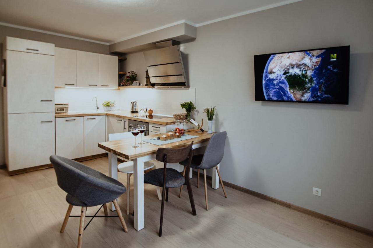 Lina Apartamenti Appartement Jurkalne Buitenkant foto